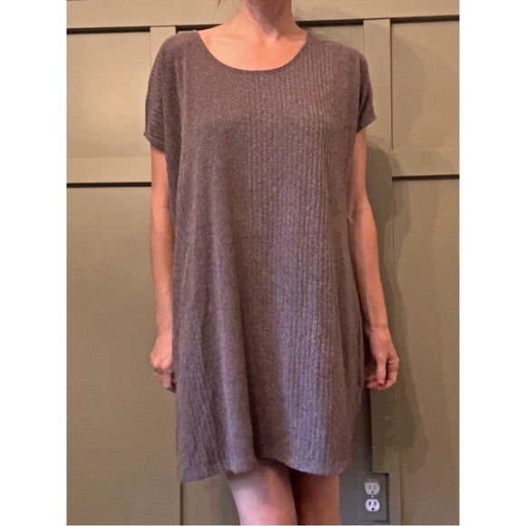 Aritzia Wilfred Free Knit Shirt Dress Oversized Relaxed Fit Purple Size Small - Picture 2 of 12